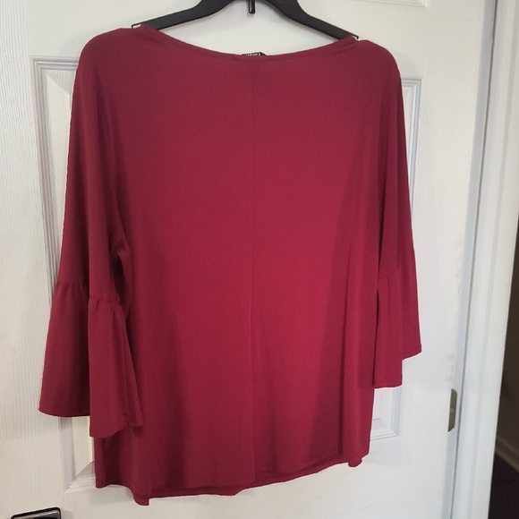 Elegant Red Women's Blouse with Flared Sleeves - Picture 2 of 6